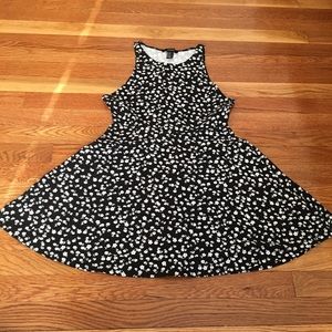 ***SOLD**Floral mini dress [CLOSET CLEAROUT]